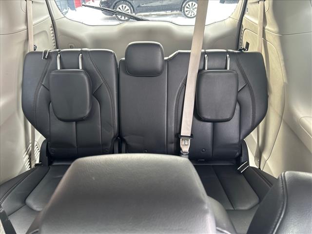 2017 Chrysler Pacifica Touring-L:HR810158