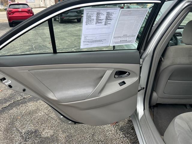 2009 Toyota Camry LE:9U278431