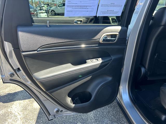 2015 Jeep Grand Cherokee Limited:FC852215