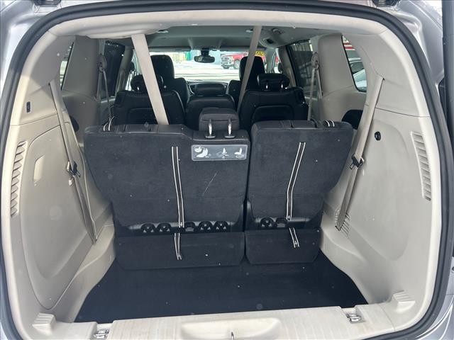 2017 Chrysler Pacifica Touring-L:HR810158