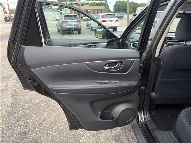 2016 Nissan Rogue S:GW135272