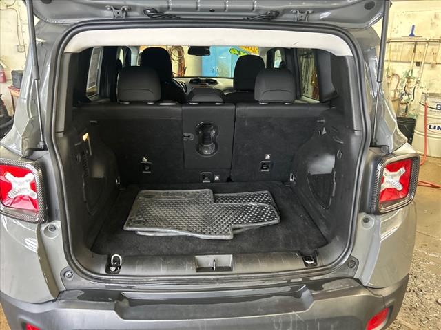 2021 Jeep Renegade Latitude:MPN22535