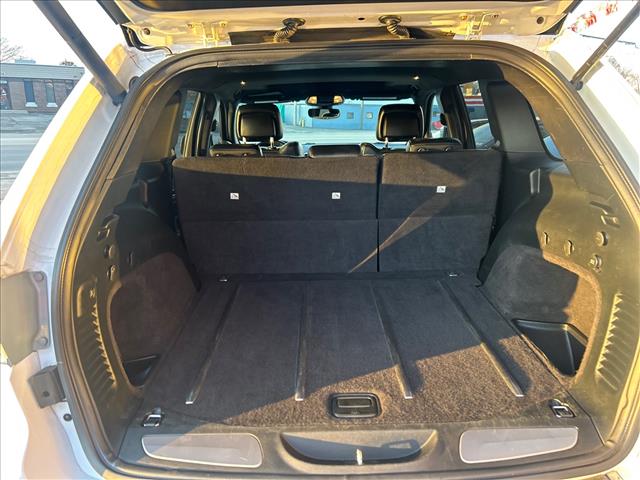 2017 Jeep Grand Cherokee Limited:HC618595