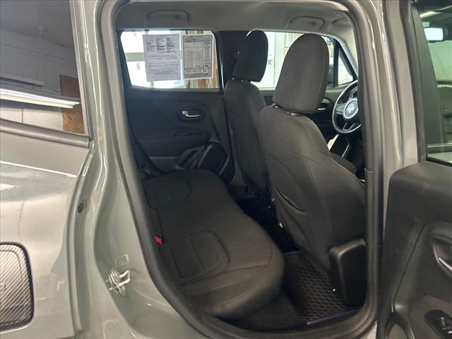 2021 Jeep Renegade Latitude:MPN22535