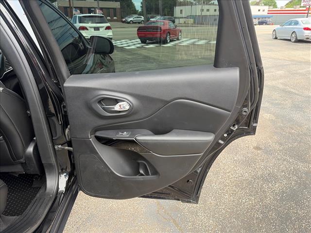 2019 Jeep Cherokee Altitude:KD322474