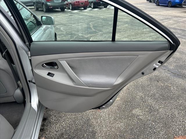 2009 Toyota Camry LE:9U278431