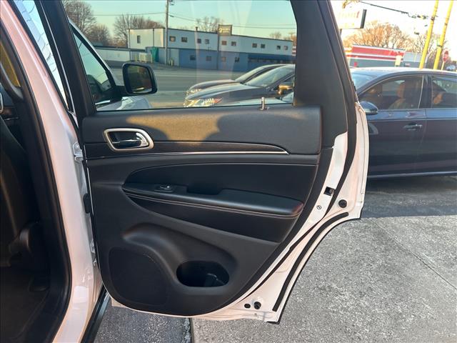 2017 Jeep Grand Cherokee Limited:HC618595