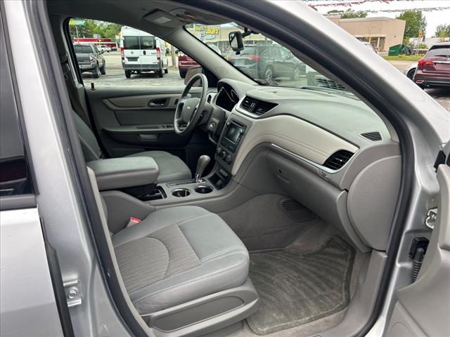 2017 Chevrolet Traverse LS photo 14