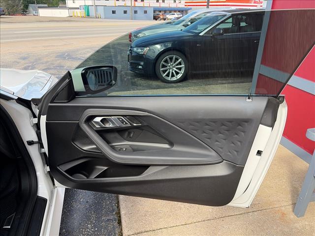 2022 BMW 2 Series 230i:N8C55056