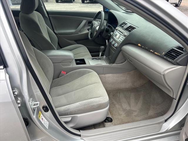 2009 Toyota Camry LE:9U278431