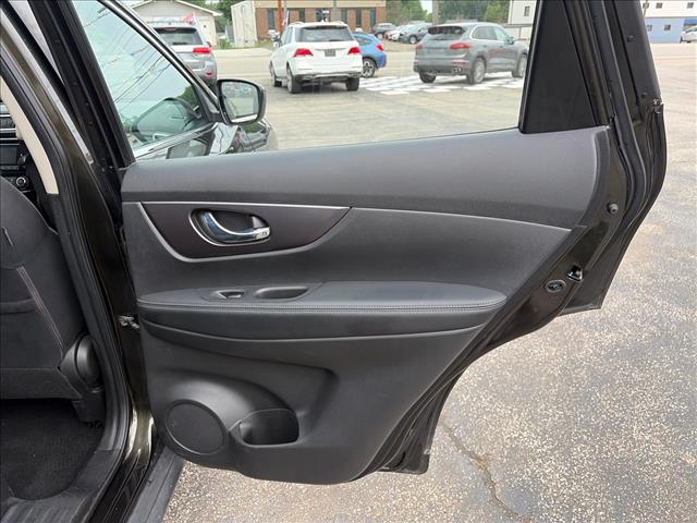 2016 Nissan Rogue S:GW135272