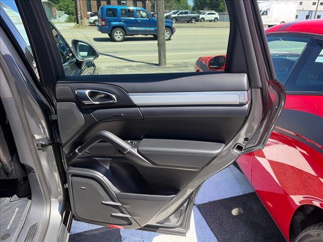 2017 Porsche Cayenne S:HLA53575