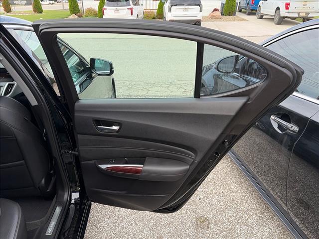 2016 Acura TLX Base:GA011205