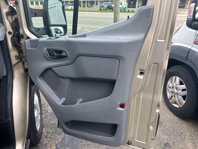 2018 Ford Transit XLT photo 15