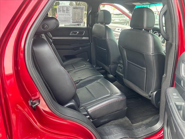 2016 Ford Explorer Sport:GGC39491