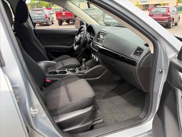 2016 Mazda CX-5 Sport:G0610028
