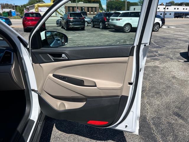 2018 Hyundai Tucson SEL photo 14