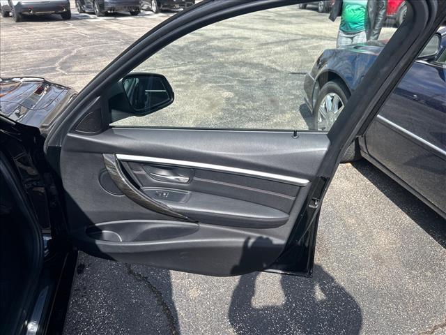 2016 BMW 3 Series 328i xDrive:GNT80434