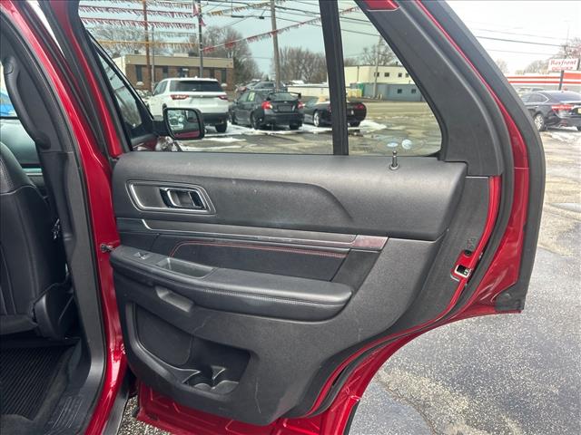 2016 Ford Explorer Sport:GGC39491