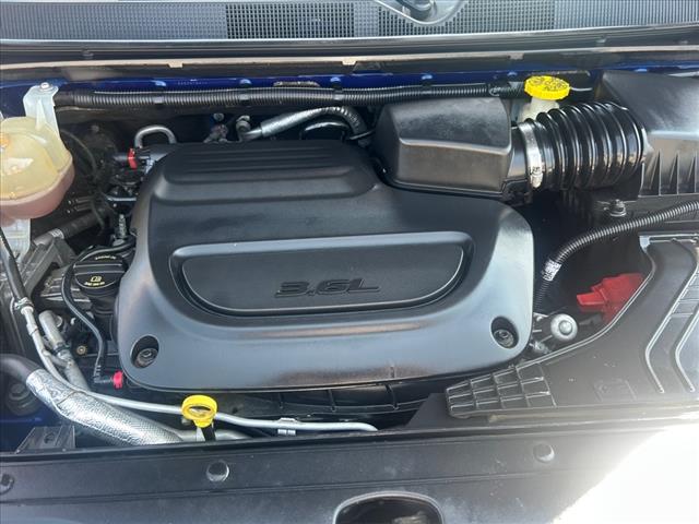 2019 Chrysler Pacifica Touring L photo 16