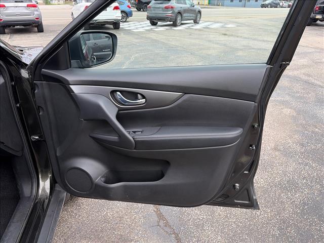 2016 Nissan Rogue S:GW135272