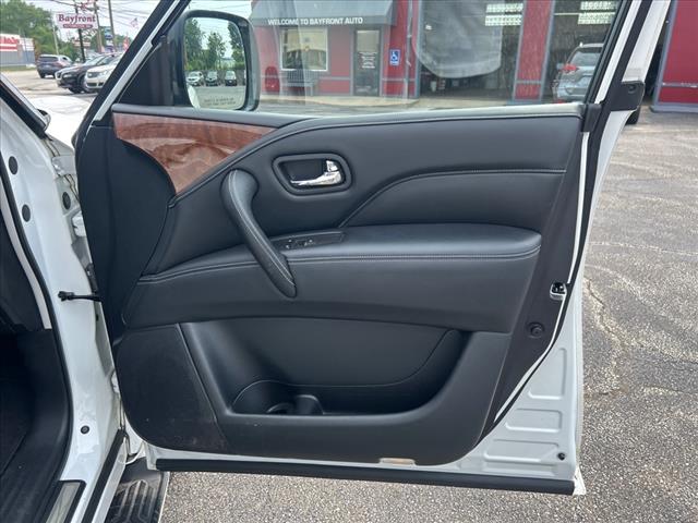 2019 Infiniti QX80 Luxe photo 16