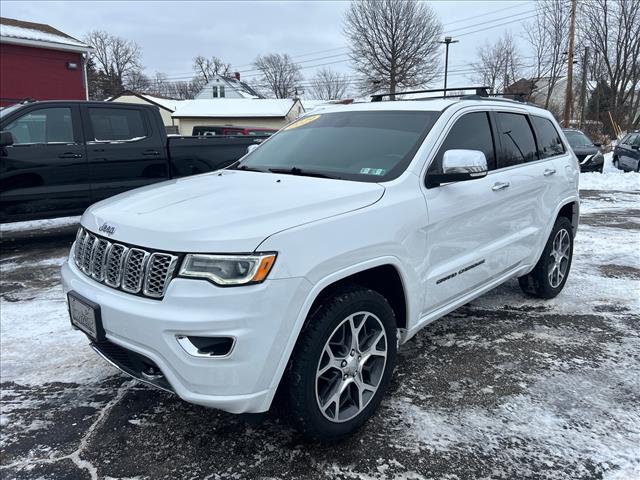 2019 Jeep Grand Cherokee Overland's photo
