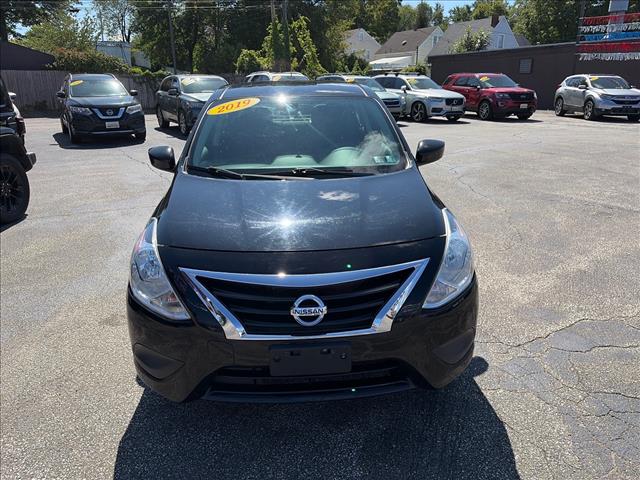 2019 Nissan Versa SV:KL843755
