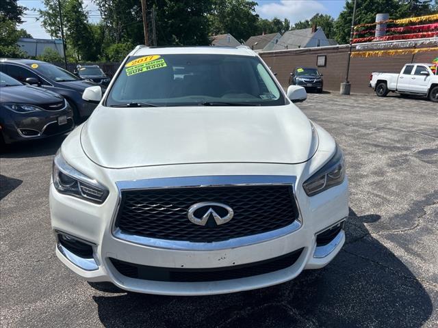 2017 Infiniti QX60 photo 2