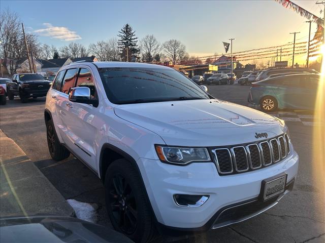 2017 Jeep Grand Cherokee Limited:HC618595
