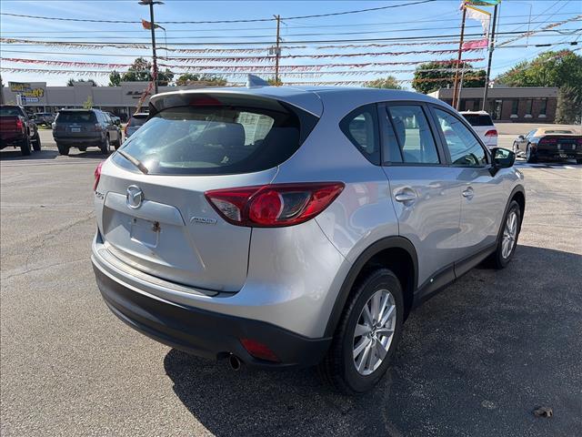 2016 Mazda CX-5 Sport:G0610028