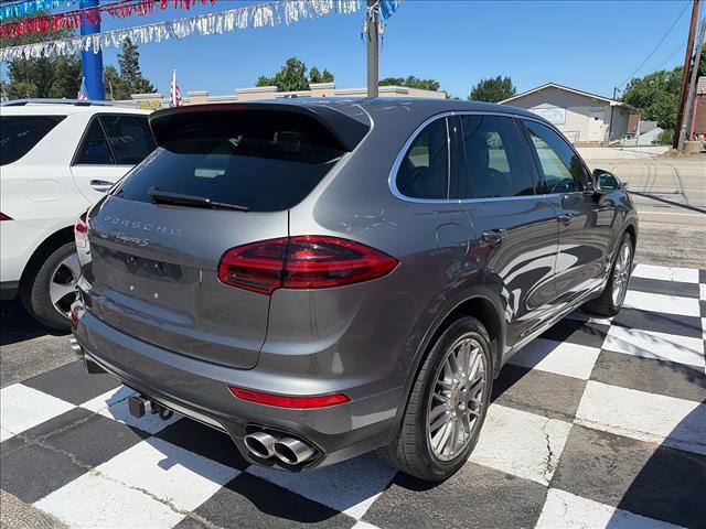 2017 Porsche Cayenne S:HLA53575