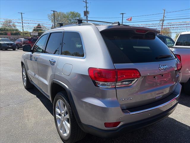 2017 Jeep Grand Cherokee Limited:HC830374