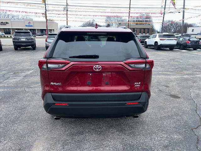 2019 Toyota RAV4 XLE:KC005032
