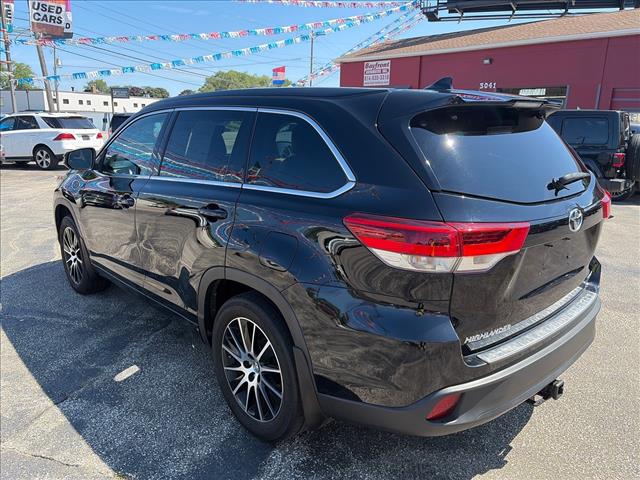 2017 Toyota Highlander SE:HS455560