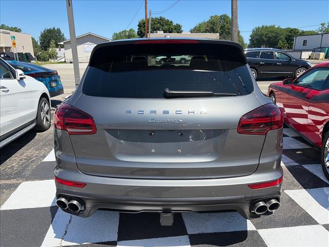 2017 Porsche Cayenne S:HLA53575