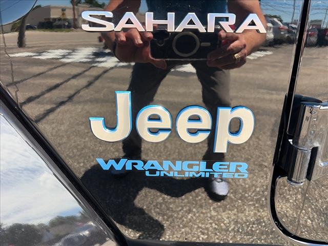 2021 Jeep Wrangler Unlimited Sahara 4xe:MW701225