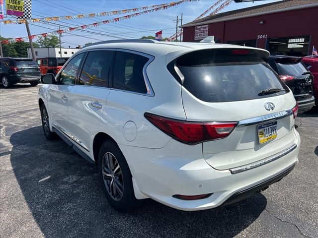 2017 Infiniti QX60 photo 6