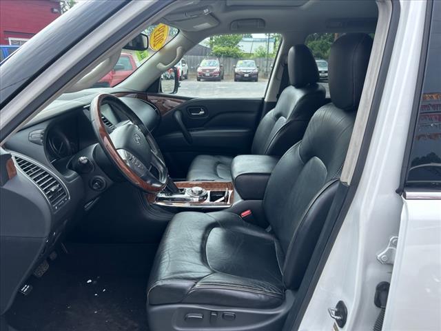 2019 Infiniti QX80 Luxe photo 7