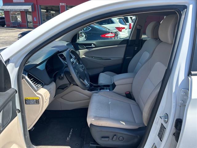 2018 Hyundai Tucson SEL photo 6