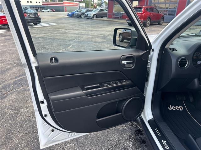 2016 Jeep Patriot Latitude:GD596468