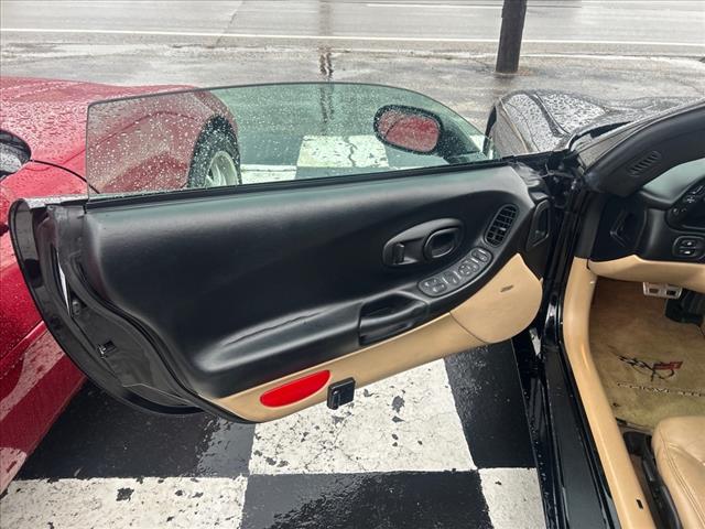 2004 Chevrolet Corvette:45107857