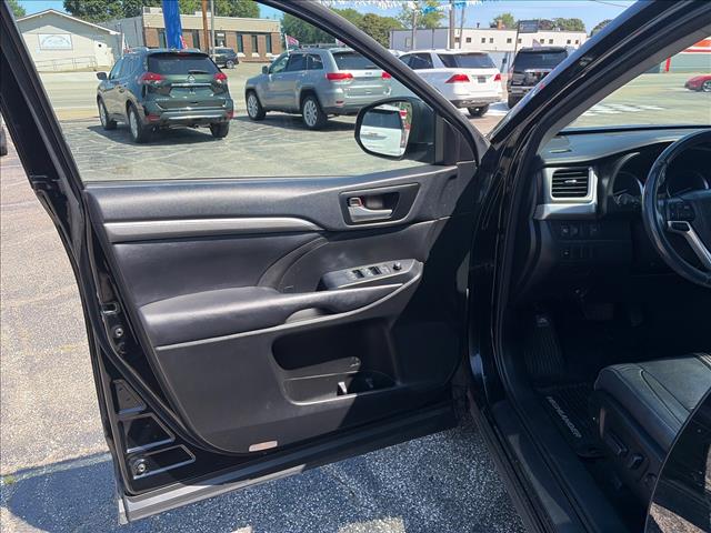 2017 Toyota Highlander SE:HS455560