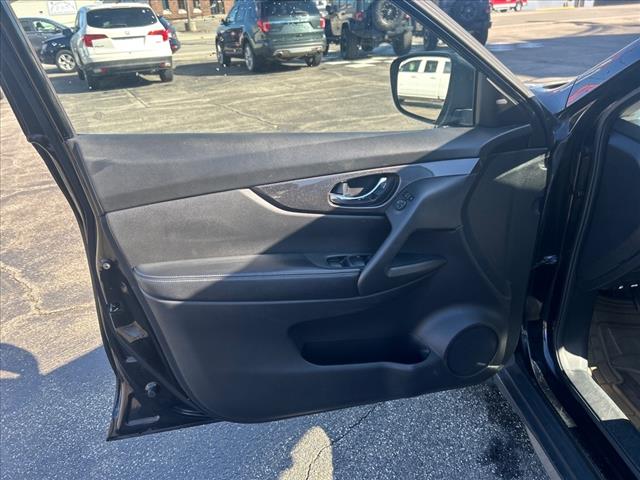 2017 Nissan Rogue SV:HW003186