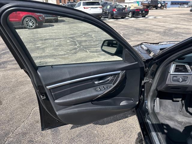 2016 BMW 3 Series 328i xDrive:GNT80434