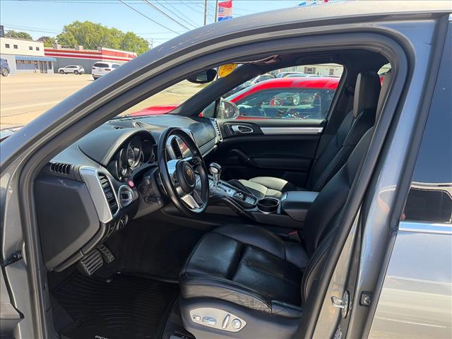 2017 Porsche Cayenne S:HLA53575