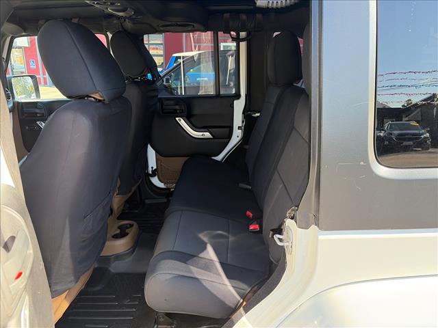 2012 Jeep Wrangler Unlimited Sahara:CL153385