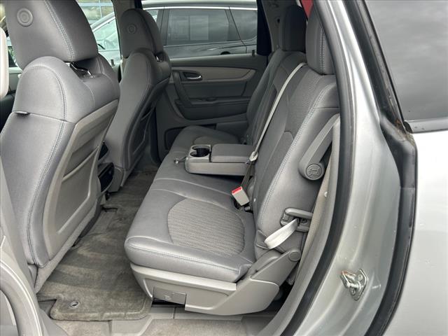 2017 Chevrolet Traverse LS photo 9