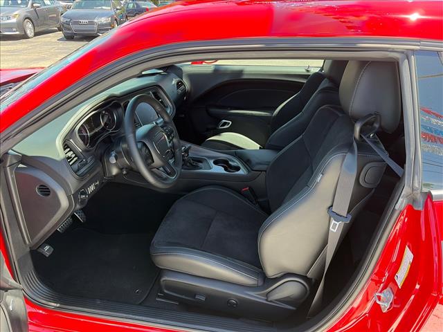 2023 Dodge Challenger R/T:PH577710