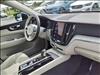 2024 Volvo XC60 Recharge T8 Plus Dark Theme